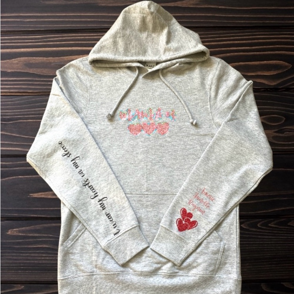 Personalized mama “I wear my hearts on my sleeve” hoodie sweater